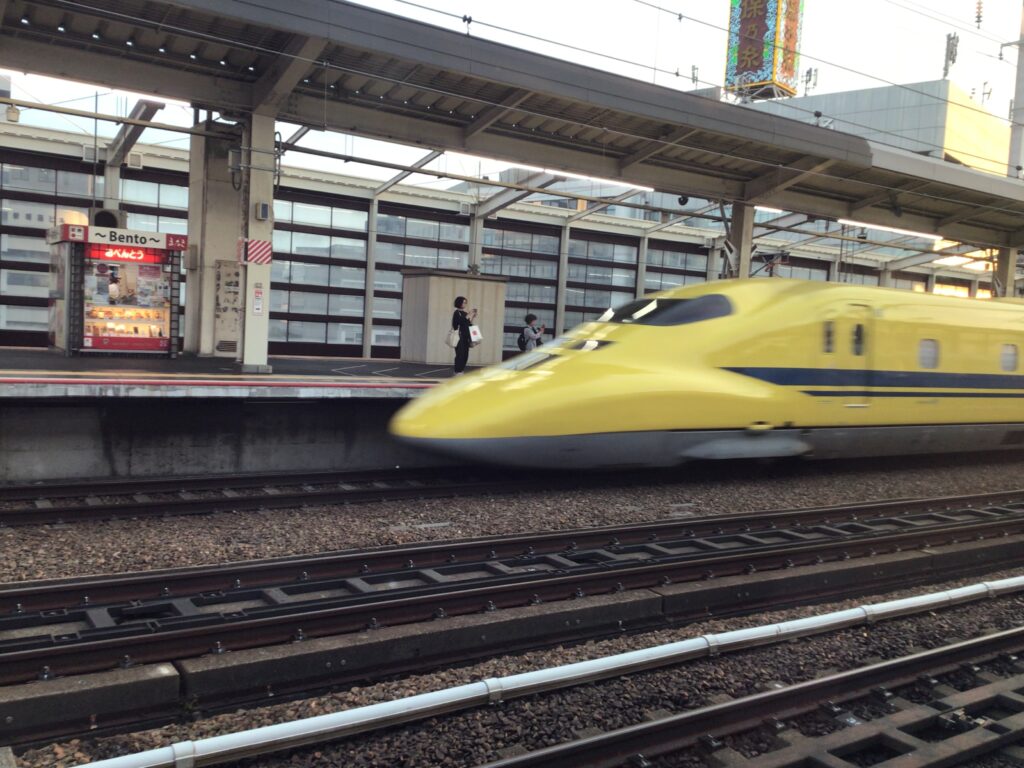 JR 新幹線 ドクターイエロー