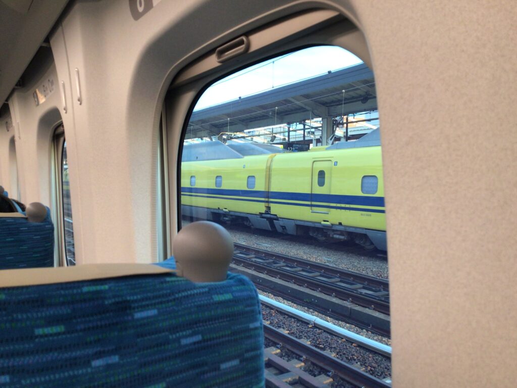 JR 新幹線 ドクターイエロー